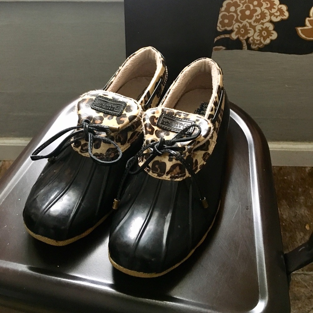 Sperry top-sider rubber booties with cheetah trim